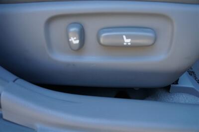 2006 Toyota Avalon XLS   - Photo 10 - Pasadena, CA 91107