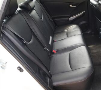 2013 Toyota Prius Three   - Photo 14 - Pasadena, CA 91107