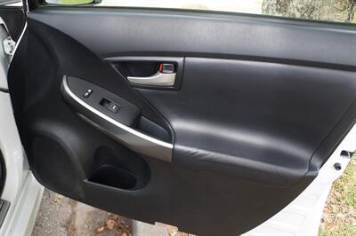 2013 Toyota Prius Three   - Photo 13 - Pasadena, CA 91107