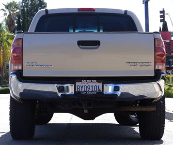 2006 Toyota Tacoma PreRunner V6   - Photo 5 - Pasadena, CA 91107
