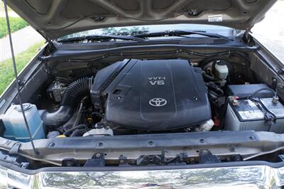 2006 Toyota Tacoma PreRunner V6   - Photo 10 - Pasadena, CA 91107