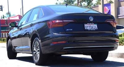 2019 Volkswagen Jetta SEL - Photo 4 - Pasadena, CA 91107