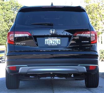 2019 Honda Pilot Touring w/Rear Captain's   - Photo 5 - Pasadena, CA 91107