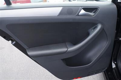 2016 Volkswagen Jetta 1.8T Sport   - Photo 15 - Pasadena, CA 91107