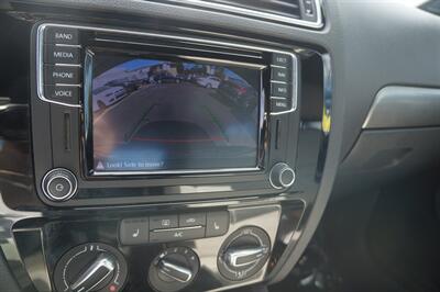 2016 Volkswagen Jetta 1.8T Sport   - Photo 10 - Pasadena, CA 91107