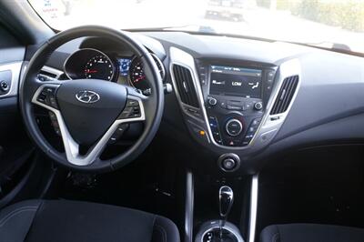 2017 Hyundai VELOSTER Value Edition - Photo 9 - Pasadena, CA 91107