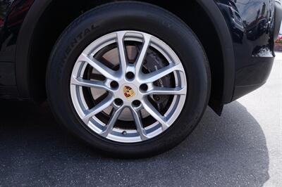 2016 Porsche Cayenne   - Photo 28 - Pasadena, CA 91107