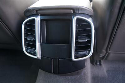2016 Porsche Cayenne   - Photo 24 - Pasadena, CA 91107