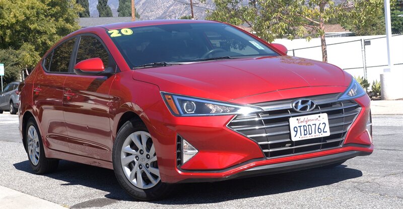 2020 Hyundai ELANTRA SE  