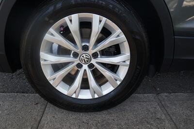 2018 Volkswagen Tiguan 2.0T S   - Photo 18 - Pasadena, CA 91107