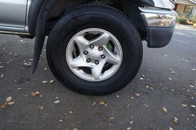 2003 Toyota Tacoma PreRunner V6   - Photo 17 - Pasadena, CA 91107