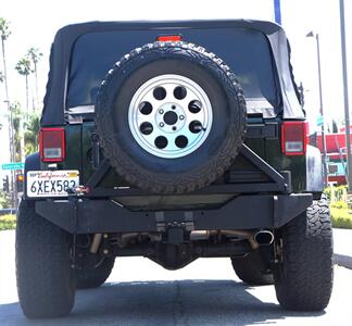 2012 Jeep Wrangler Rubicon   - Photo 5 - Pasadena, CA 91107