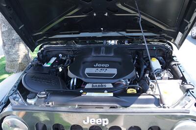 2012 Jeep Wrangler Rubicon   - Photo 15 - Pasadena, CA 91107