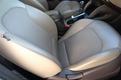 2015 Hyundai TUCSON SE   - Photo 9 - Pasadena, CA 91107