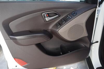 2015 Hyundai TUCSON SE   - Photo 15 - Pasadena, CA 91107