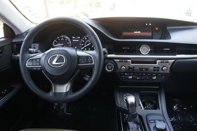 2016 Lexus ES 350   - Photo 11 - Pasadena, CA 91107