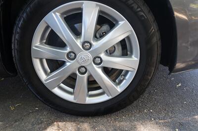 2015 Toyota Yaris 5-Door LE - Photo 18 - Pasadena, CA 91107