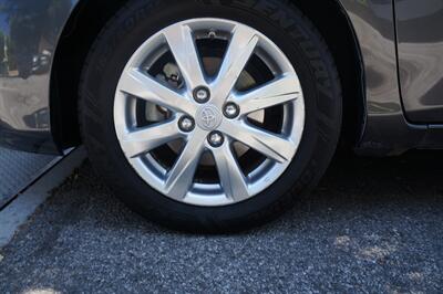 2015 Toyota Yaris 5-Door LE - Photo 19 - Pasadena, CA 91107