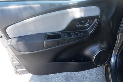 2015 Toyota Yaris 5-Door LE - Photo 13 - Pasadena, CA 91107