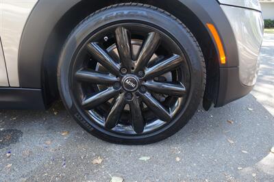 2017 MINI Hardtop 2 Door Cooper S   - Photo 20 - Pasadena, CA 91107