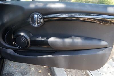 2017 MINI Hardtop 2 Door Cooper S   - Photo 18 - Pasadena, CA 91107