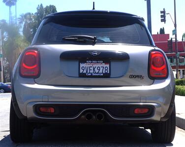 2017 MINI Hardtop 2 Door Cooper S   - Photo 5 - Pasadena, CA 91107