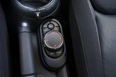 2017 MINI Hardtop 2 Door Cooper S   - Photo 14 - Pasadena, CA 91107