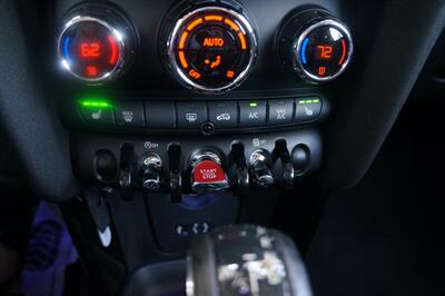 2017 MINI Hardtop 2 Door Cooper S   - Photo 13 - Pasadena, CA 91107