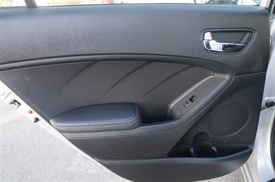 2016 Kia Forte LX   - Photo 12 - Pasadena, CA 91107