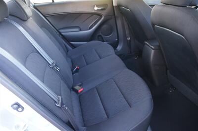 2016 Kia Forte LX   - Photo 8 - Pasadena, CA 91107