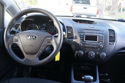 2016 Kia Forte LX   - Photo 9 - Pasadena, CA 91107
