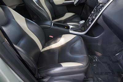 2013 Volvo XC60 T6 R Design Premier Plus   - Photo 9 - Pasadena, CA 91107
