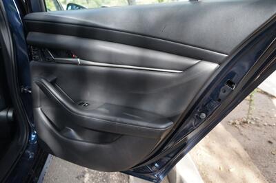 2020 Mazda Mazda3 Sedan Select - Photo 16 - Pasadena, CA 91107