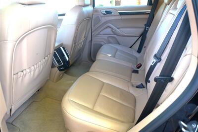 2011 Porsche Cayenne Tiptronic   - Photo 11 - Pasadena, CA 91107