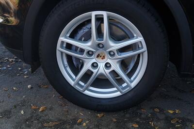 2011 Porsche Cayenne Tiptronic   - Photo 26 - Pasadena, CA 91107