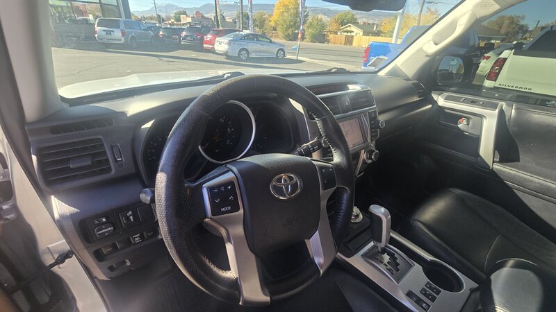 2013 Toyota 4Runner SR5   - Photo 6 - Reno, NV 89502