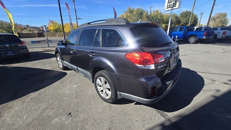 2011 Subaru Outback 2.5i Premium - Photo 4 - Reno, NV 89502
