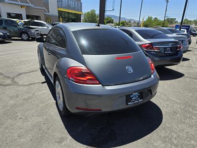 2012 Volkswagen Beetle-Classic 2.5L PZEV   - Photo 2 - Reno, NV 89502