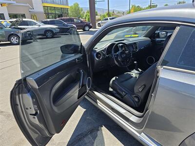 2012 Volkswagen Beetle-Classic 2.5L PZEV   - Photo 6 - Reno, NV 89502