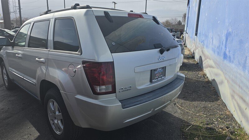 2010 Jeep Grand Cherokee Laredo - Photo 4 - Reno, NV 89502