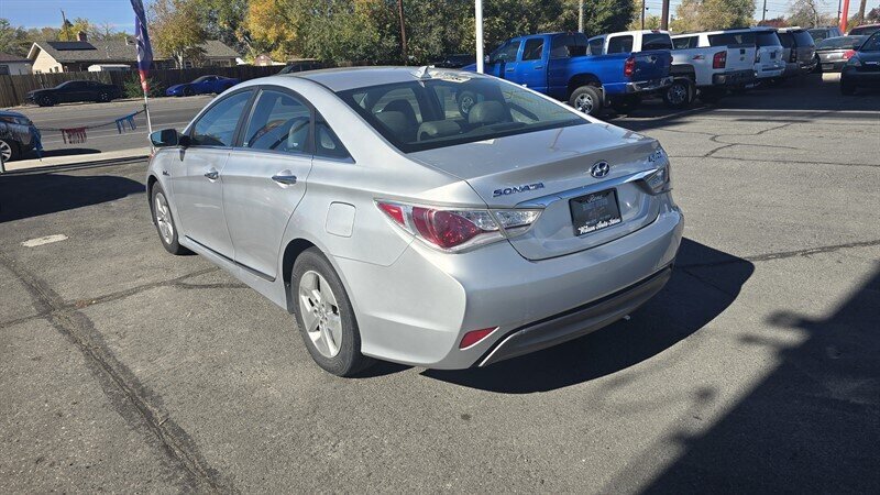 2012 Hyundai SONATA Hybrid - Photo 3 - Reno, NV 89502