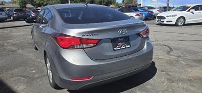 2016 Hyundai ELANTRA SE   - Photo 2 - Reno, NV 89502