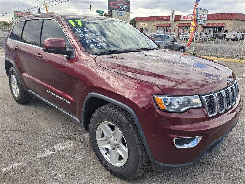 2017 Jeep Grand Cherokee Laredo   - Photo 1 - Albuquerque, NM 87108