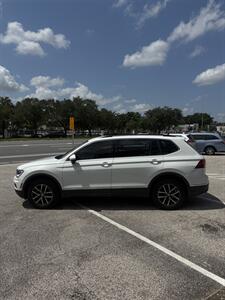 2021 Volkswagen Tiguan SE   - Photo 5 - Orlando, FL 32804