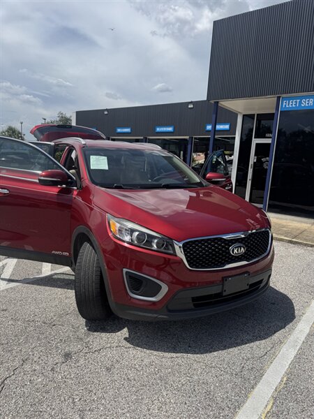 2019 Kia Sorento LX   - Photo 1 - Orlando, FL 32804