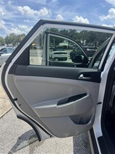 2019 Hyundai TUCSON SE   - Photo 11 - Orlando, FL 32804