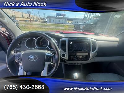 2015 Toyota Tacoma V6   - Photo 10 - Lafayette, IN 47904
