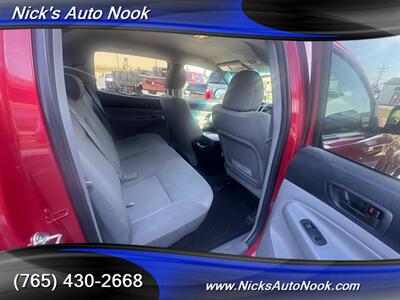 2015 Toyota Tacoma V6   - Photo 13 - Lafayette, IN 47904