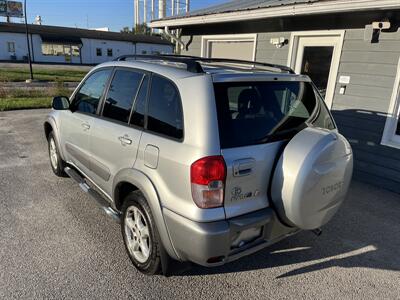 2001 Toyota RAV4   - Photo 2 - Lafayette, IN 47904