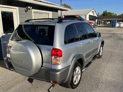 2001 Toyota RAV4   - Photo 5 - Lafayette, IN 47904